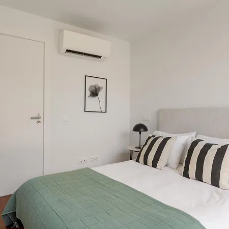 The Urban Oasis Elegant 2 Bedroom Duplex In Apartment Lissabon