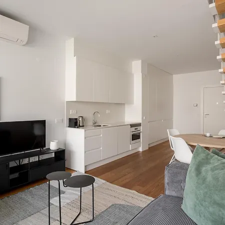 The Urban Oasis Elegant 2 Bedroom Duplex In * Lisboa