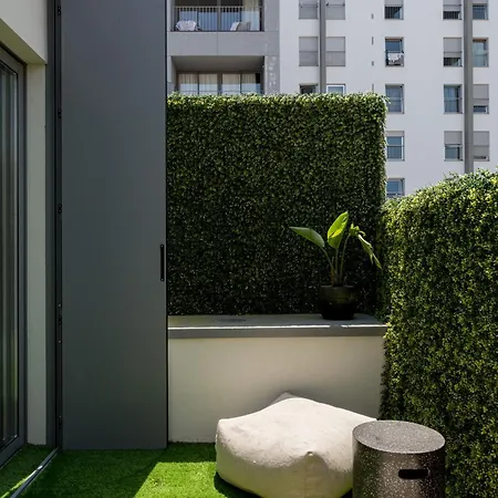 The Urban Oasis Elegant 2 Bedroom Duplex In * Lizbona