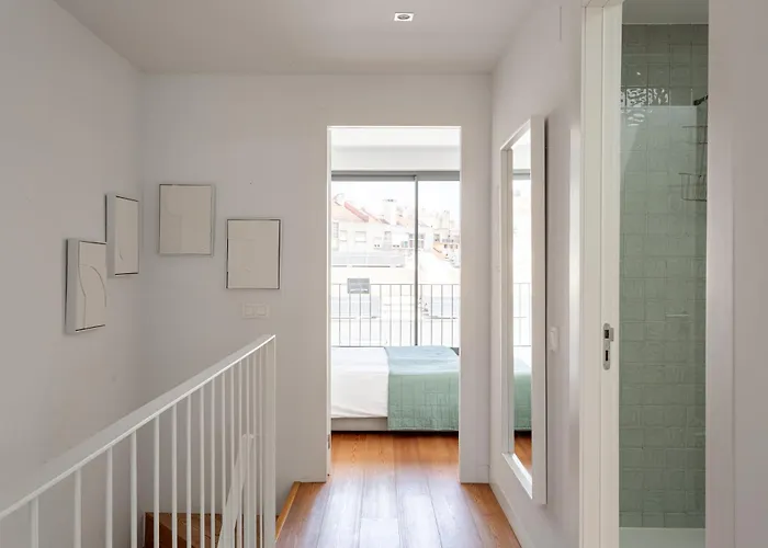 The Urban Oasis Elegant 2 Bedroom Duplex In Apartman Lisboa